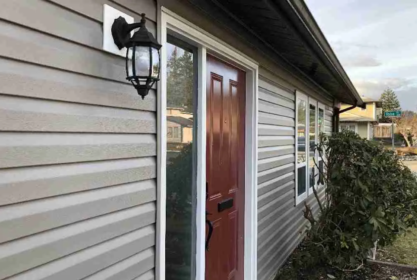 Common Mistakes to Avoid During Siding Replacement