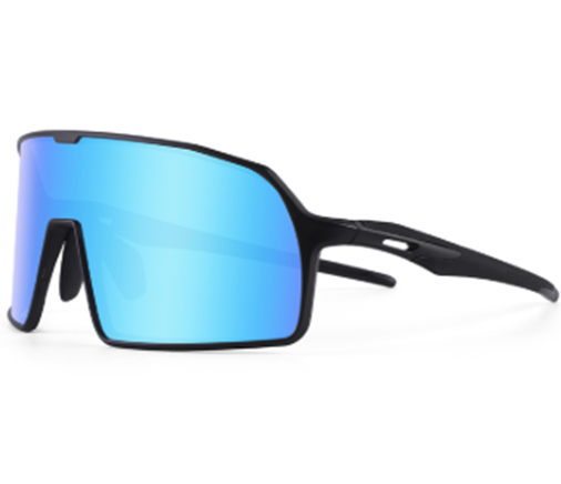 How Sports Sunglasses Differ from Regular Glasses
